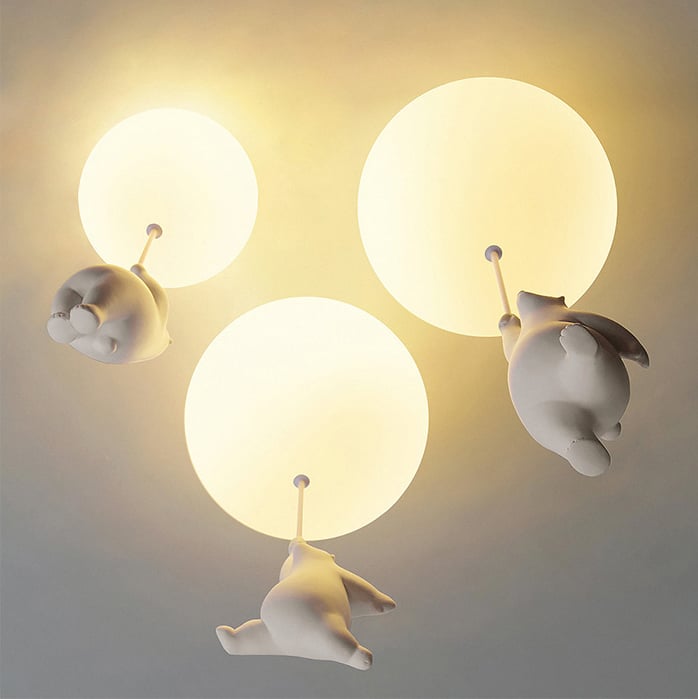 Bear ceiling light in a modern children’s room