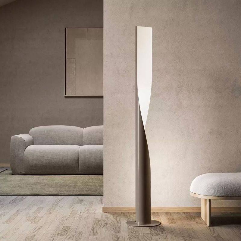 Edge Gedrehter Zylinder Stehlampe, Metall, 190CM Lang - Lumpaz