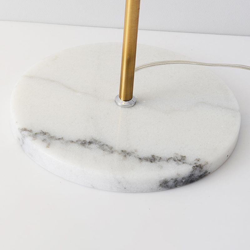 Freja Minimalistisch Stehleuchte, Metall, 155CM Lang - Lumpaz