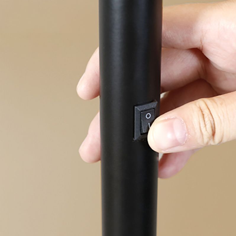 Edge Lineare Stehleuchte, Metall, 150CM Lang - Lumpaz