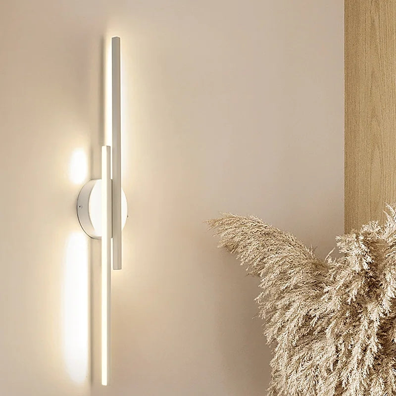 Moderne Minimalistische LED Eisen Wandleuchte für Schlafzimmer - Lumpaz