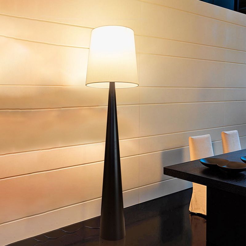 Eryn Kegelförmige Stehleuchte, Metall, 180CM Lang - Lumpaz