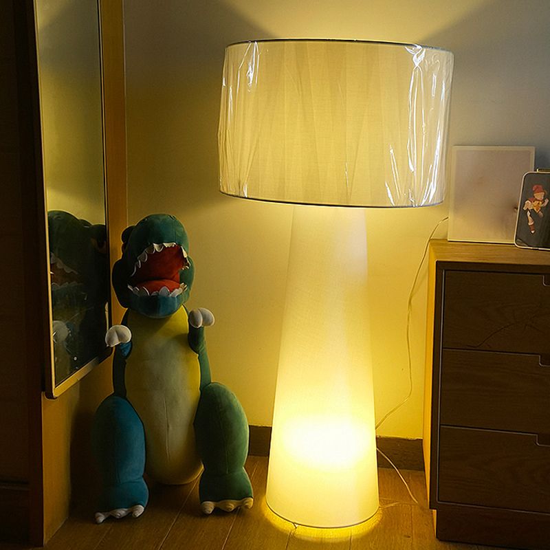 Eryn Zylinderförmige Stehleuchte, Metall & Stoff, 90/120CM Lang - Lumpaz