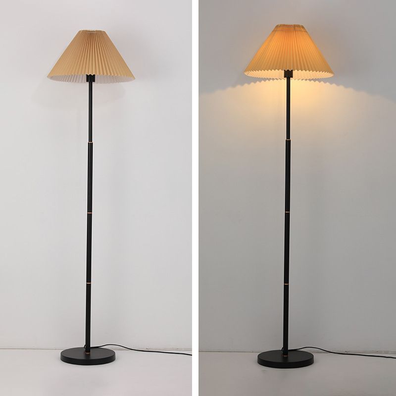 Ozawa Stehleuchte Plissiert, Metall & Stoff, 3 Farben, 165CM Lang - Lumpaz