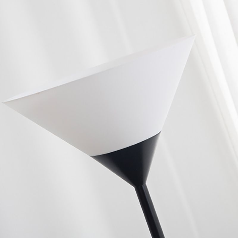 Morandi Stehlampe, Metall, 5 Farben, 130CM Lang - Lumpaz