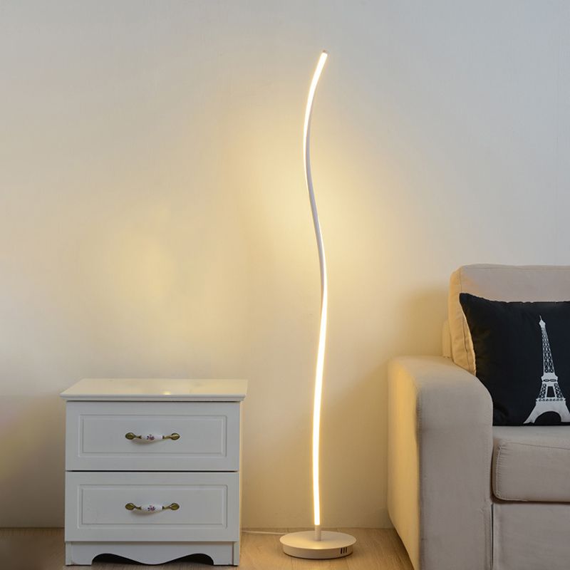 Stromlinie Stehleuchte, Metall, 2 Farben, 145CM Lang - Lumpaz