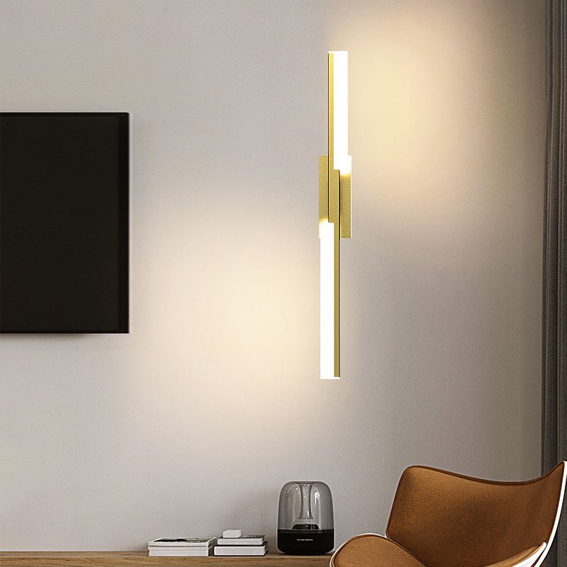 Alana Geometrische Spiegelfront-Wandleuchte, Schwarz & Gold, 40/60CM Lang - Lumpaz