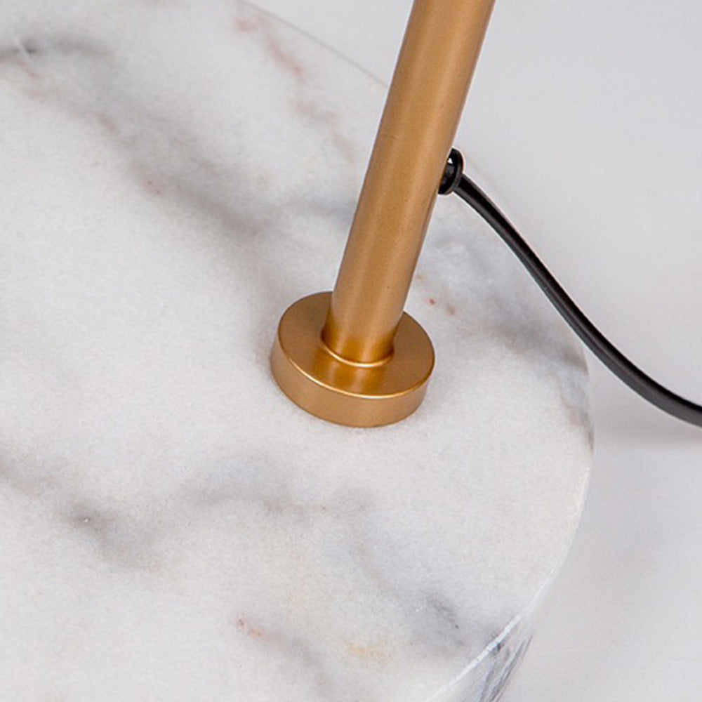 Carins Stehleuchte, 2 Farben - Lumpaz