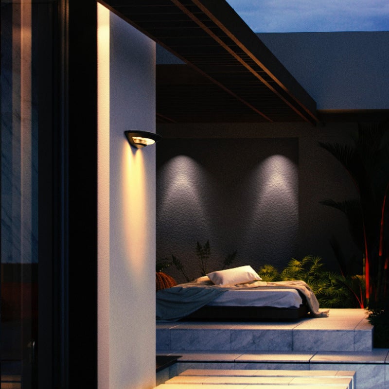 Wasserdichte Fliegende Untertasse Wandleuchte für den Außenbereich mit warmer LED - Lumpaz