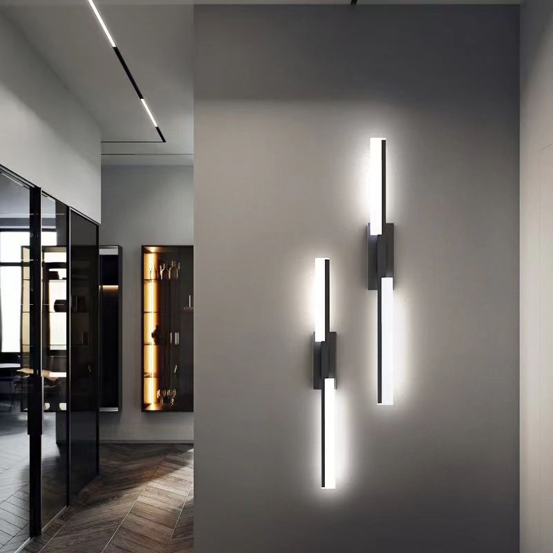 Alana Geometrische Spiegelfront-Wandleuchte, Schwarz & Gold, 40/60CM Lang - Lumpaz