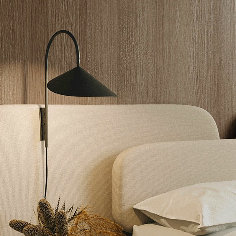 Modern Arum Creative  Wall Lamp For Bedroom - Lumpaz