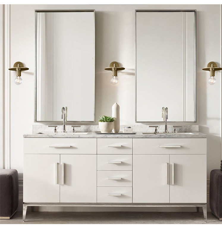 Armed Retro Brass Wall Sconce - Lumpaz