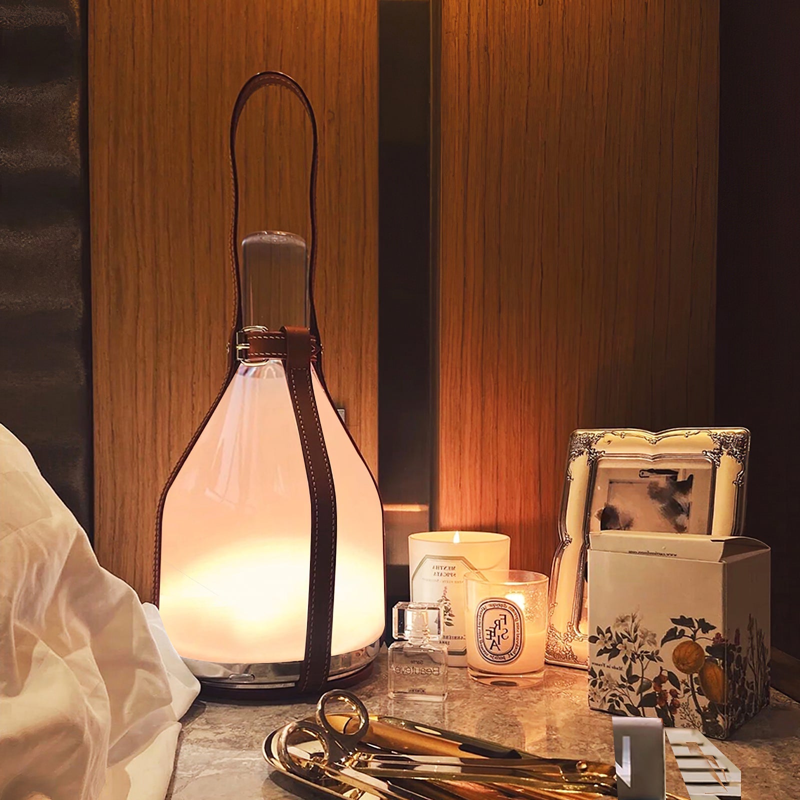 Bell Portable Leather Glass Table Lamp - Lumpaz