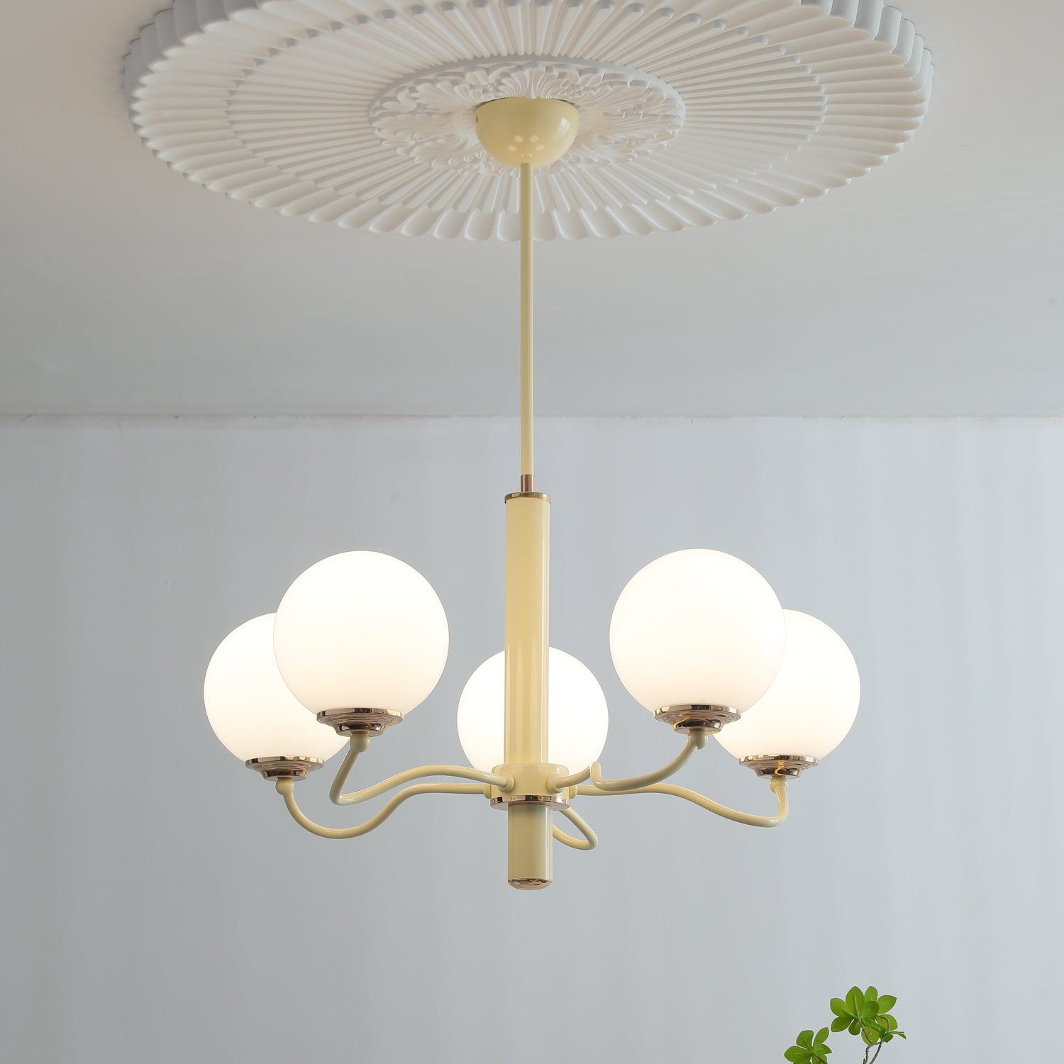 Vinatge White Bubble Globe Chandelier - Lumpaz
