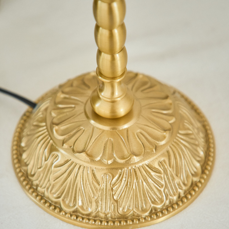 Nouveau Fashion Floral Brass Table Lamp - Lumpaz