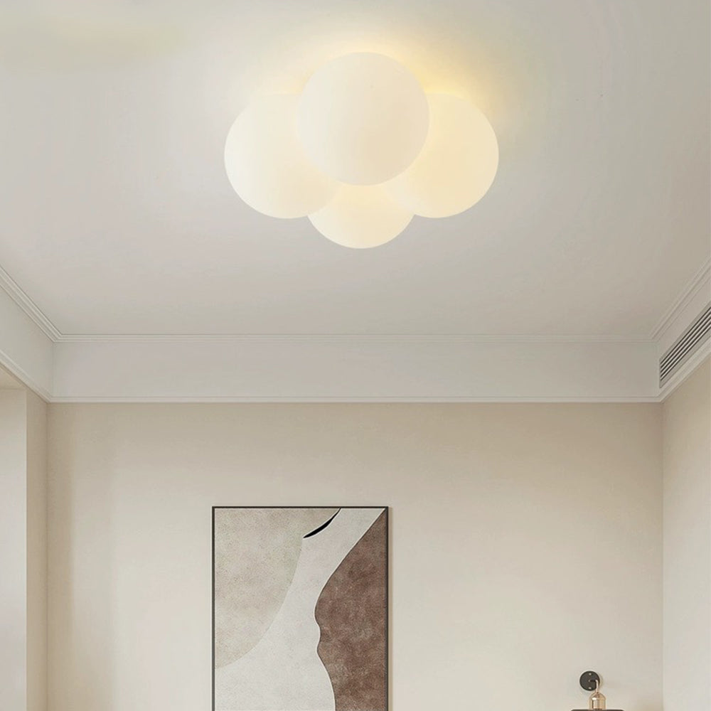 Modern White Cloud Bubbles Ceiling Light - Lumpaz