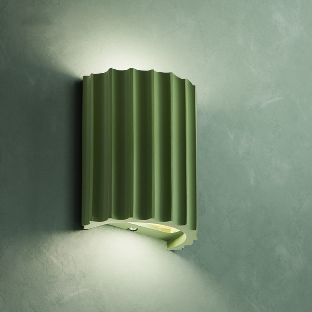 Modern Half-Circle Resin Wall Sconce For Living Room - Lumpaz