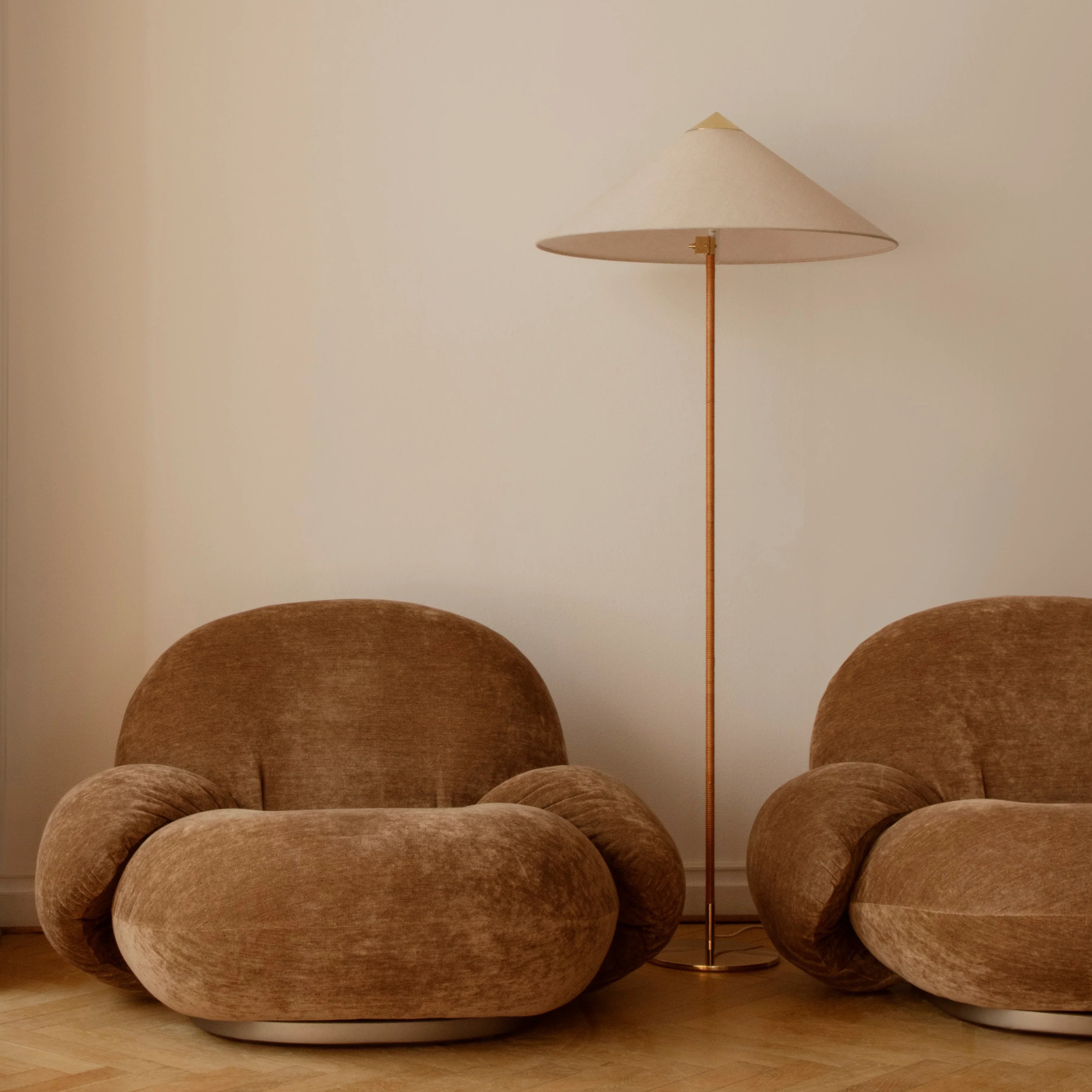 Vintage Rattan Tall Floor lamp For Reading - Lumpaz