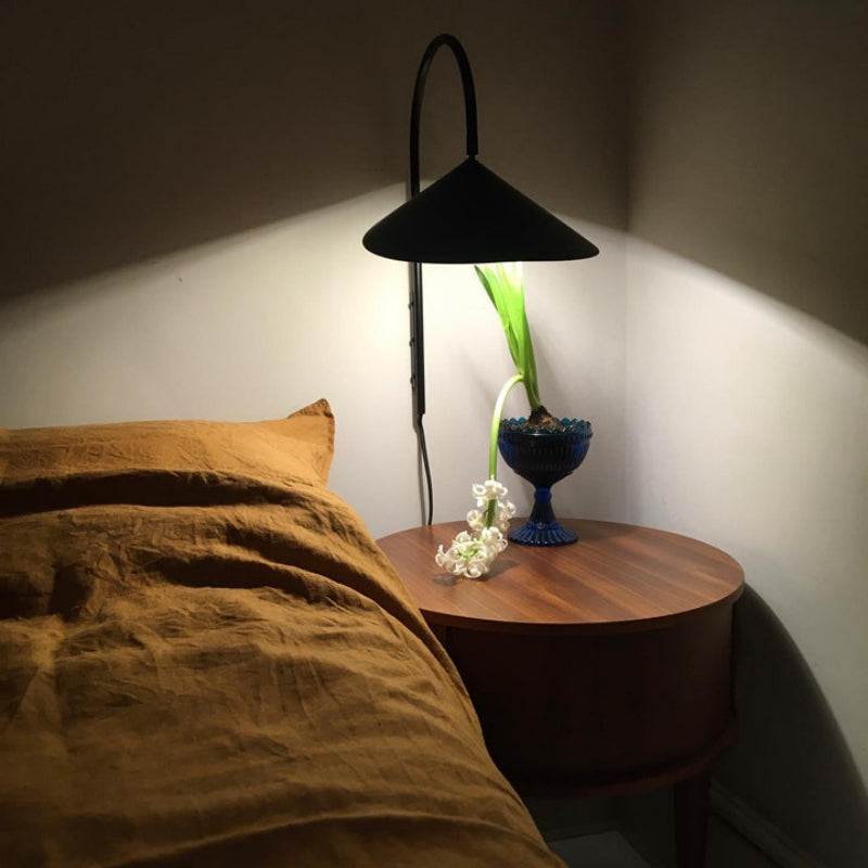 Modern Arum Creative  Wall Lamp For Bedroom - Lumpaz