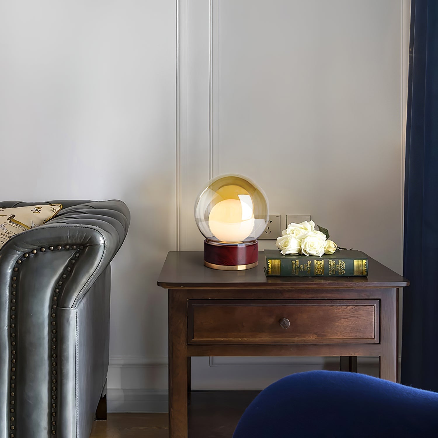 Modern Rigel Round Glass Table Light - Lumpaz