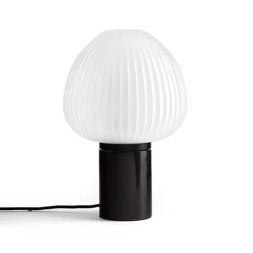 Nordic Light Luxury Simple Bedroom Table Lamp - Lumpaz