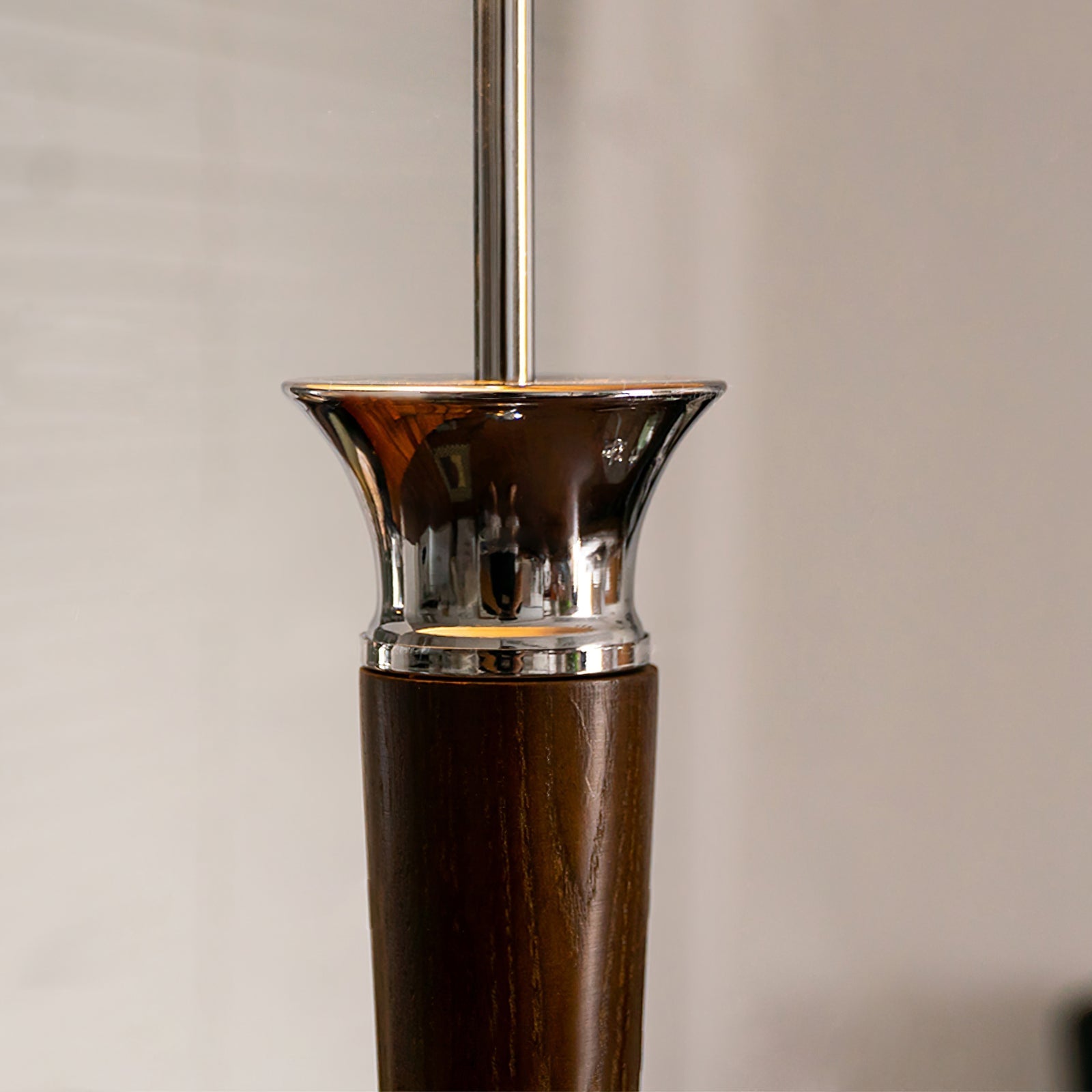 Creative Chrome Lampshade Floor Lamp - Lumpaz