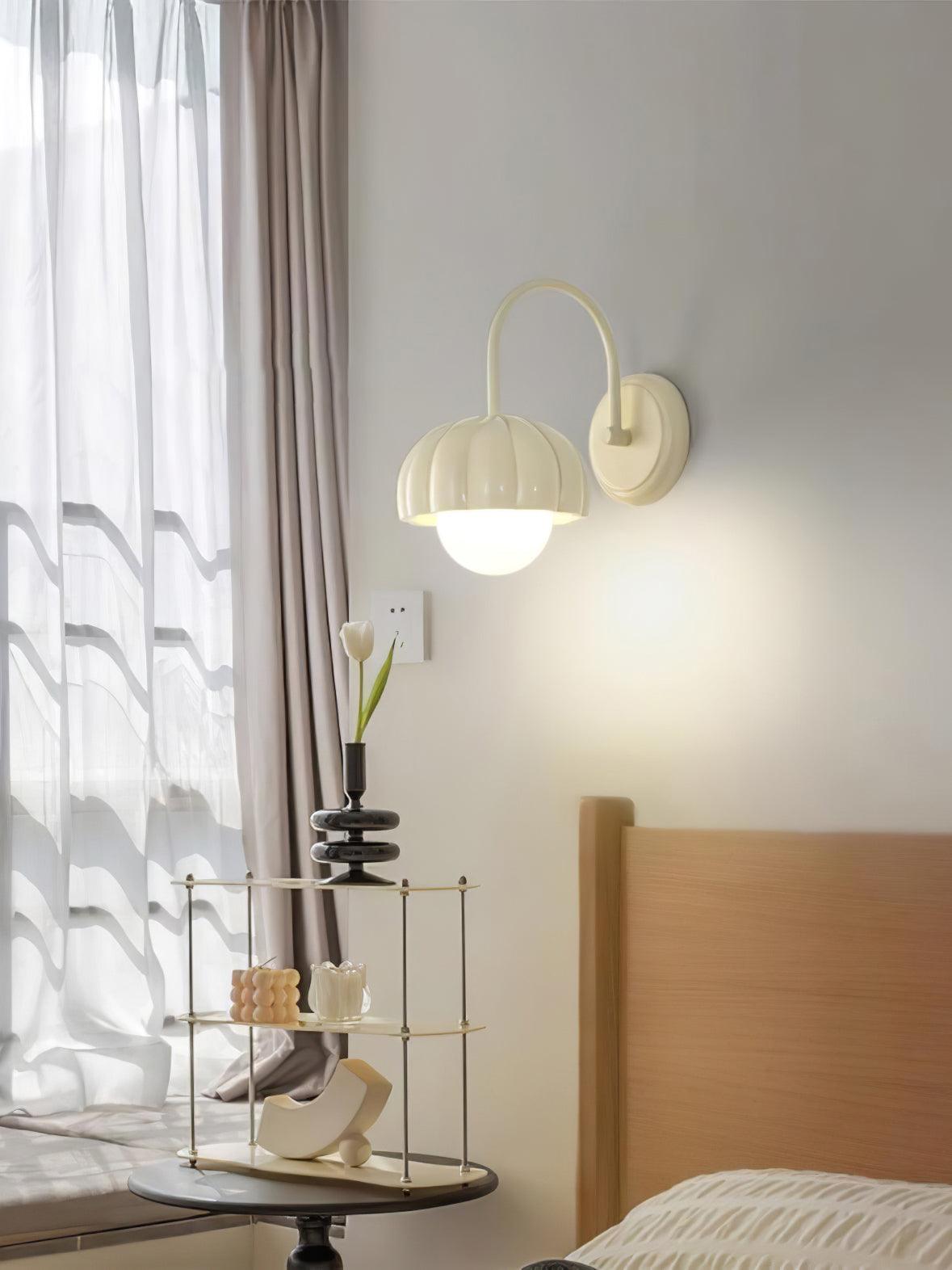 Creamy Pumpkin Wall Light - Lumpaz