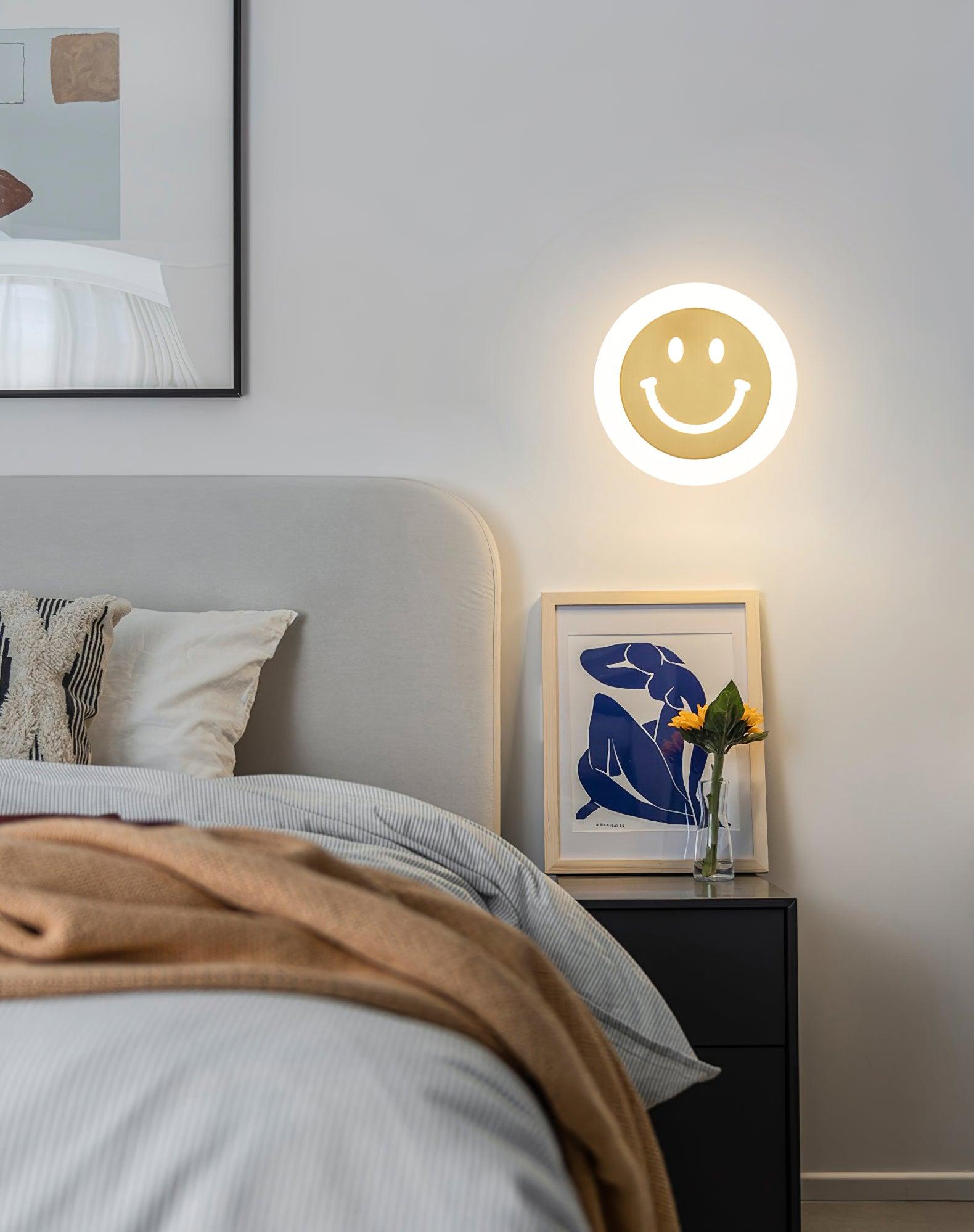 Smiley Wall Lamp - Lumpaz
