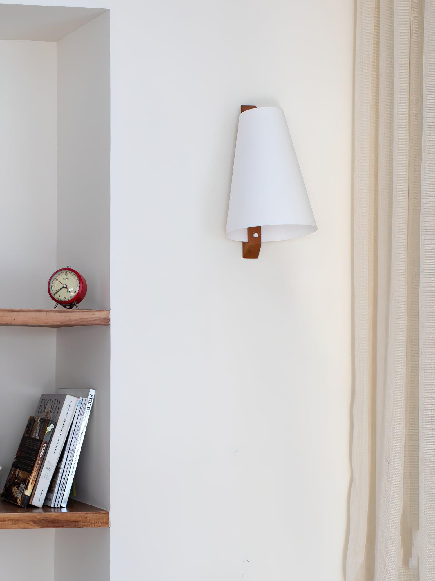 Lupe Wall Lamp - Lumpaz