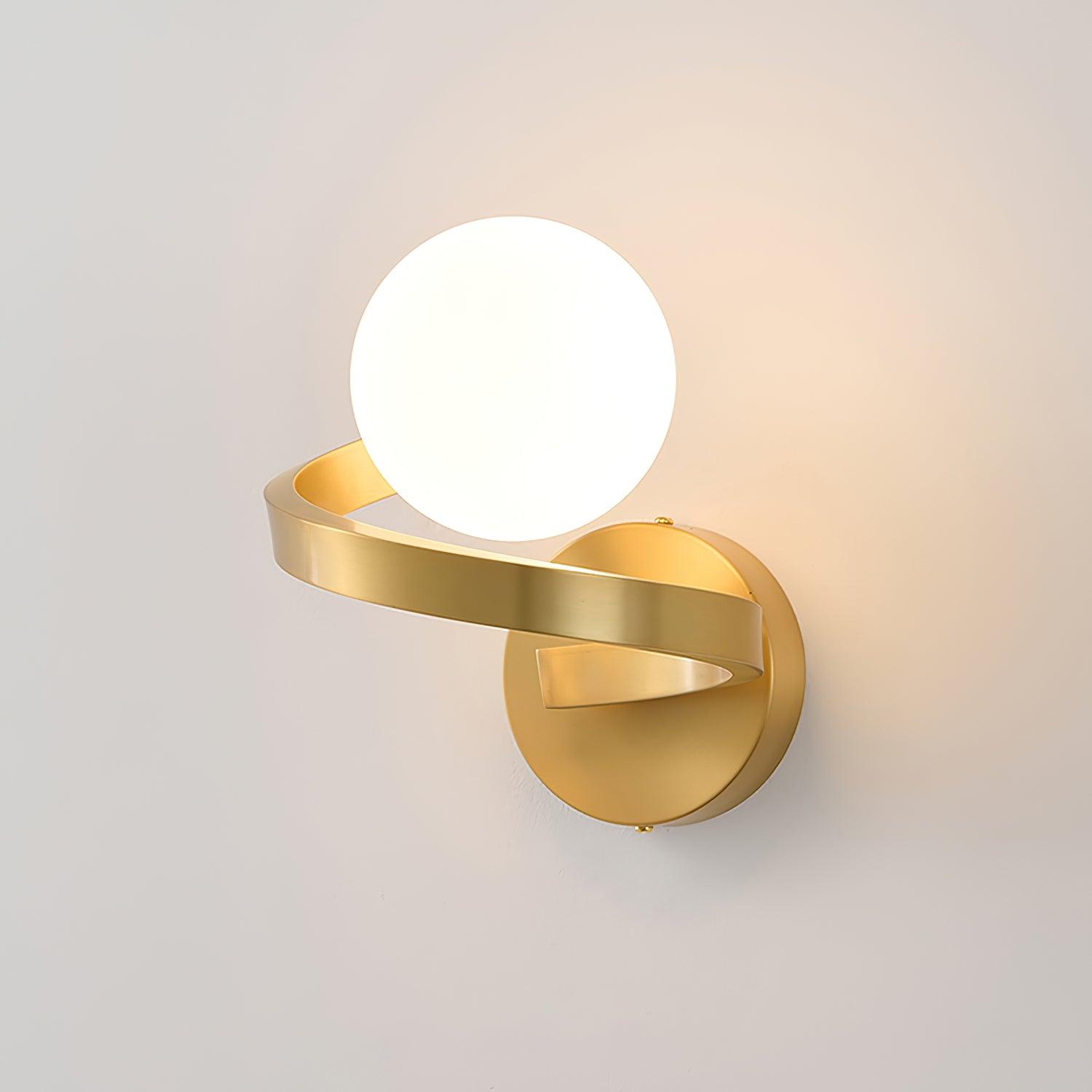 Curved Brass Wall Lamp - Lumpaz