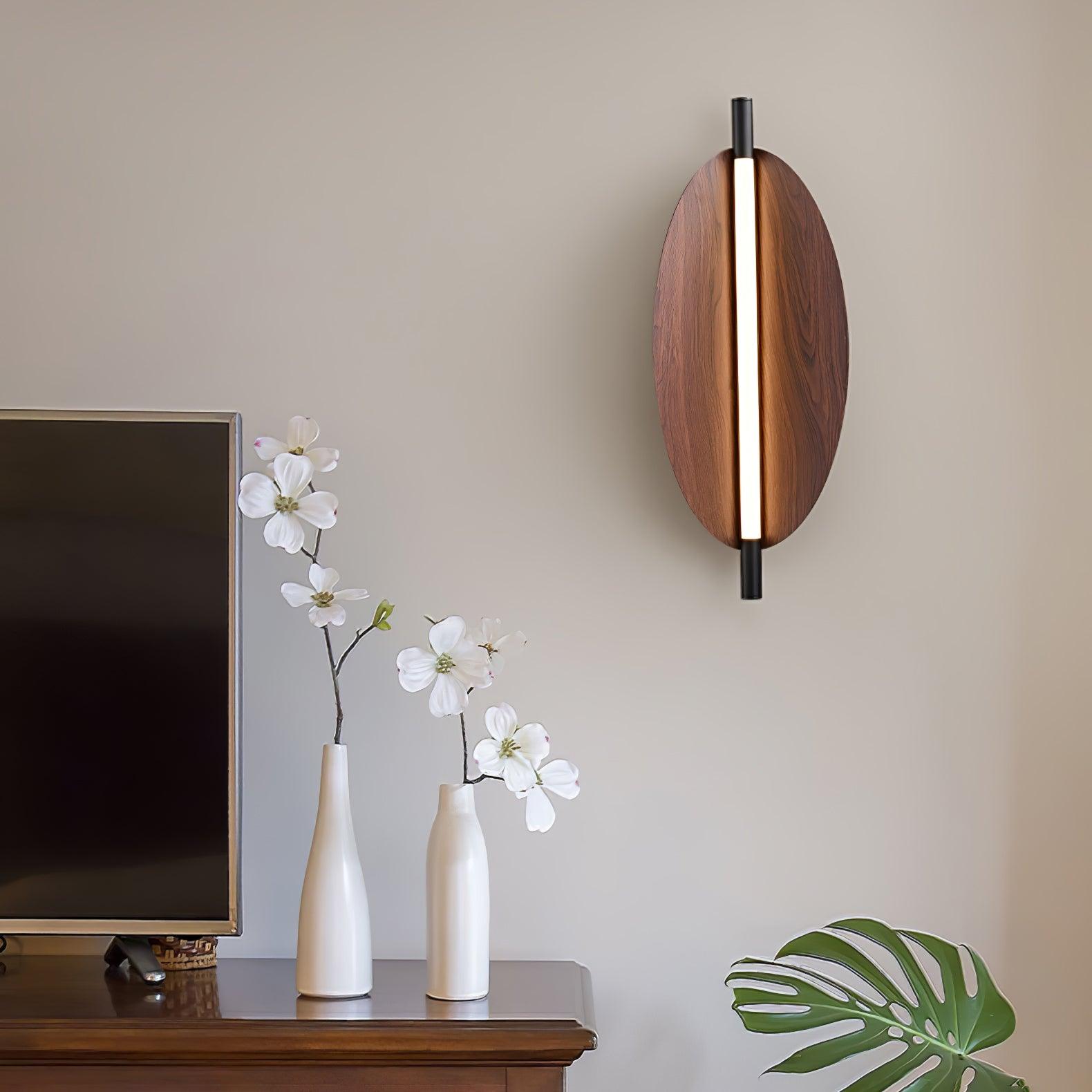 Sleek Board Sconce - Lumpaz
