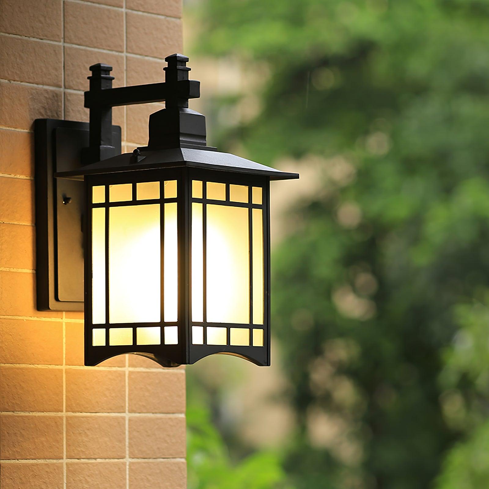 Orm House Wall Light - Lumpaz