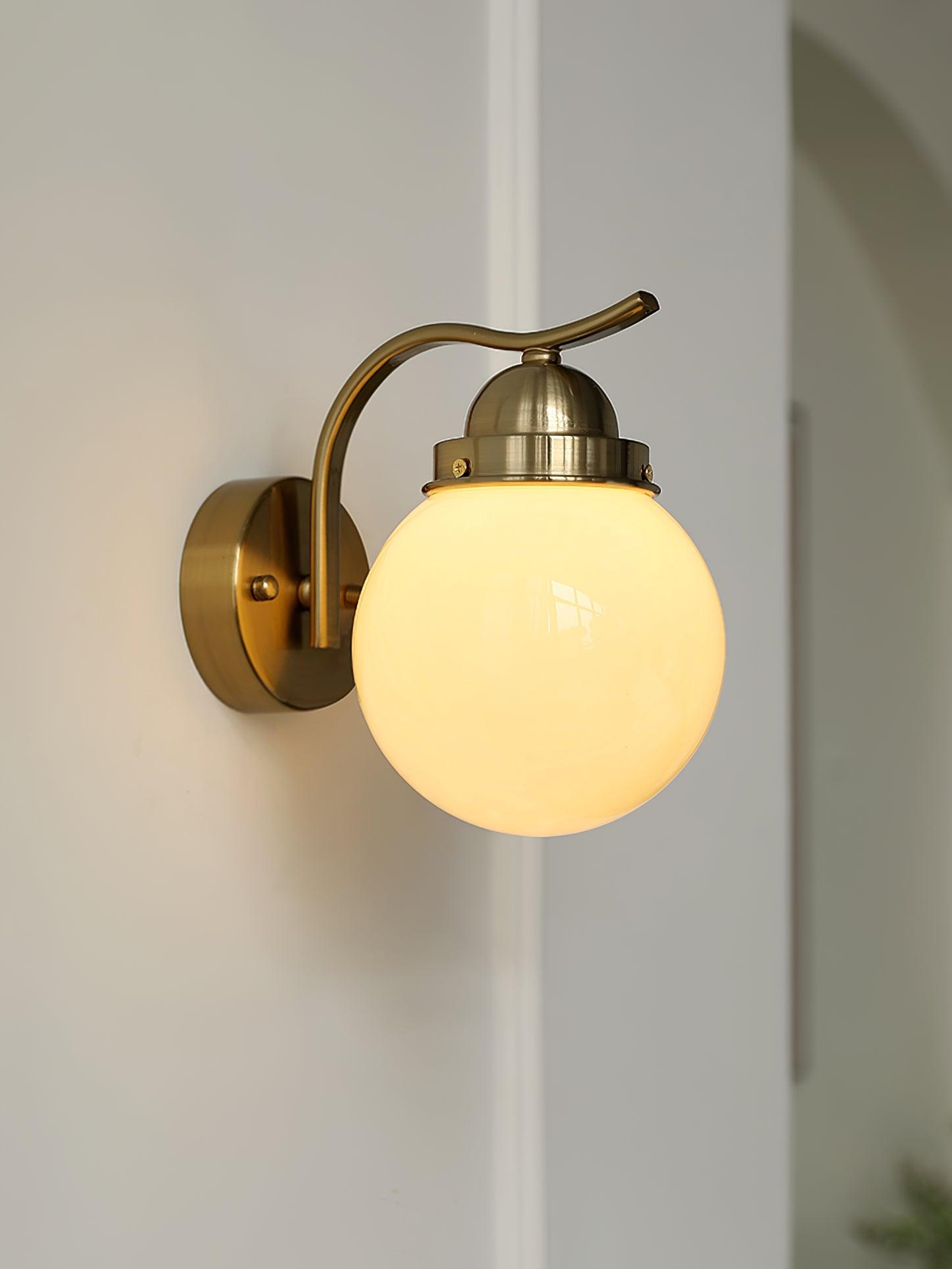 Ryttenberg Wall Lamp - Lumpaz