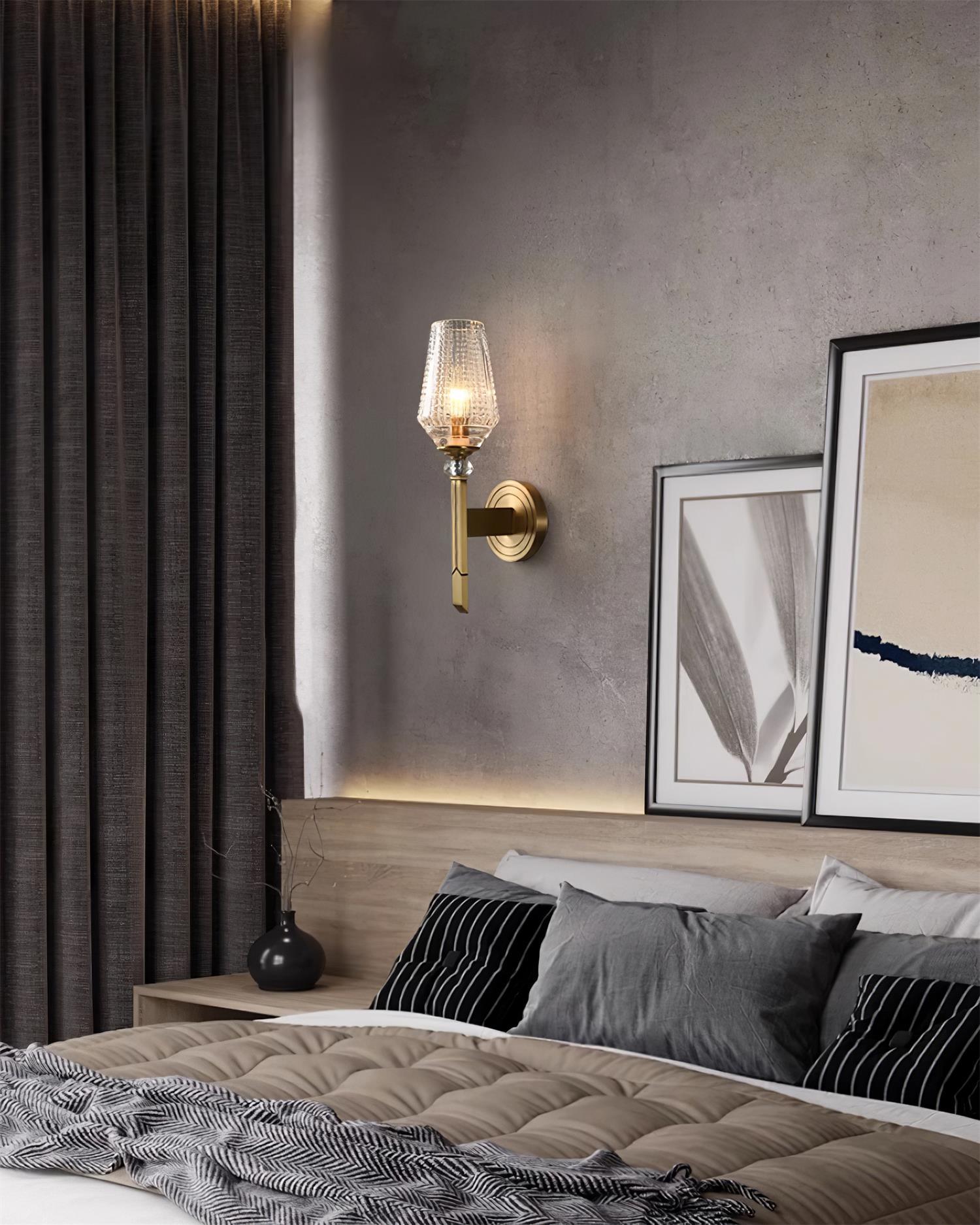 Devora Brass Wall Lamp - Lumpaz