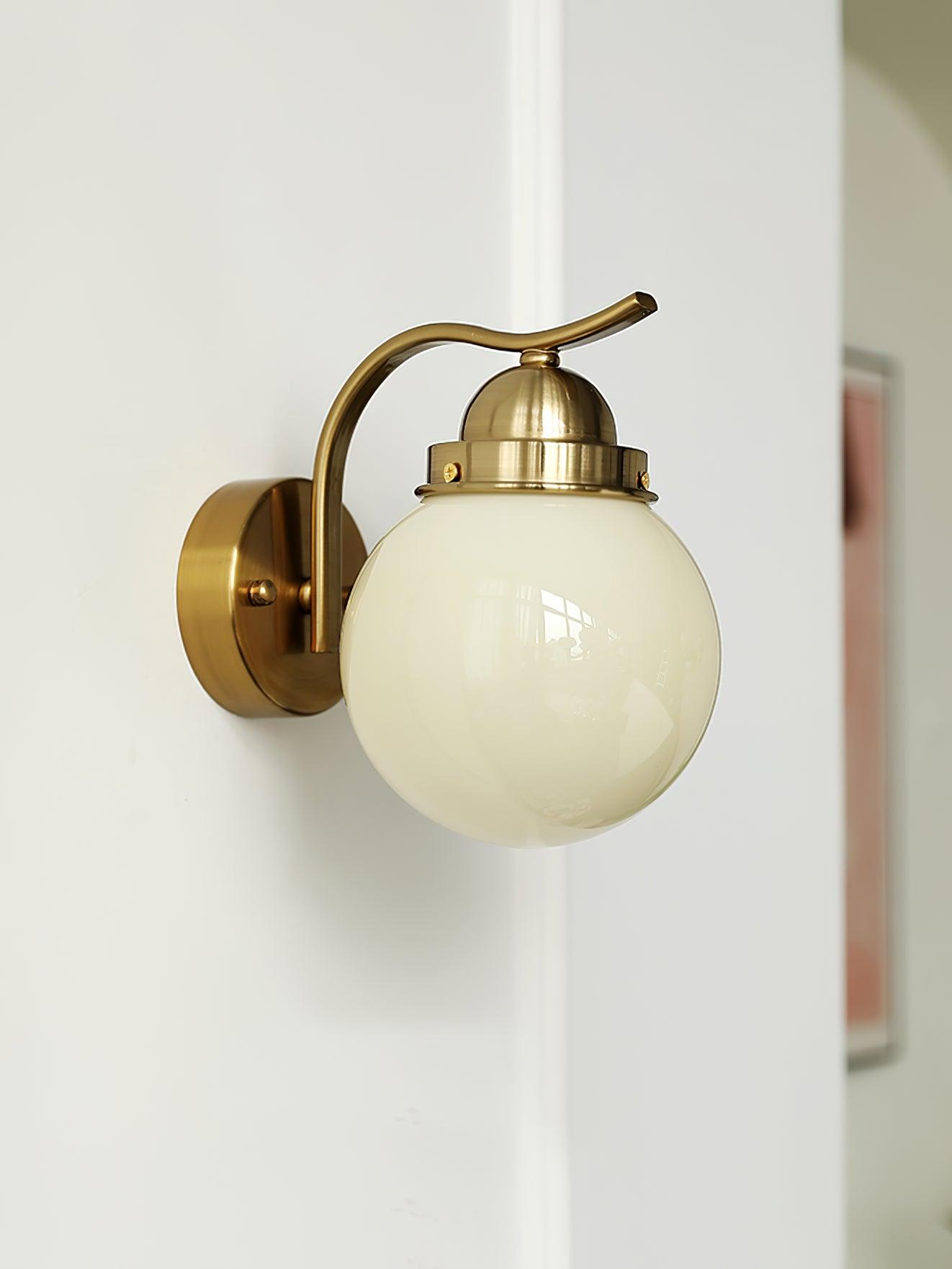 Ryttenberg Wall Lamp - Lumpaz