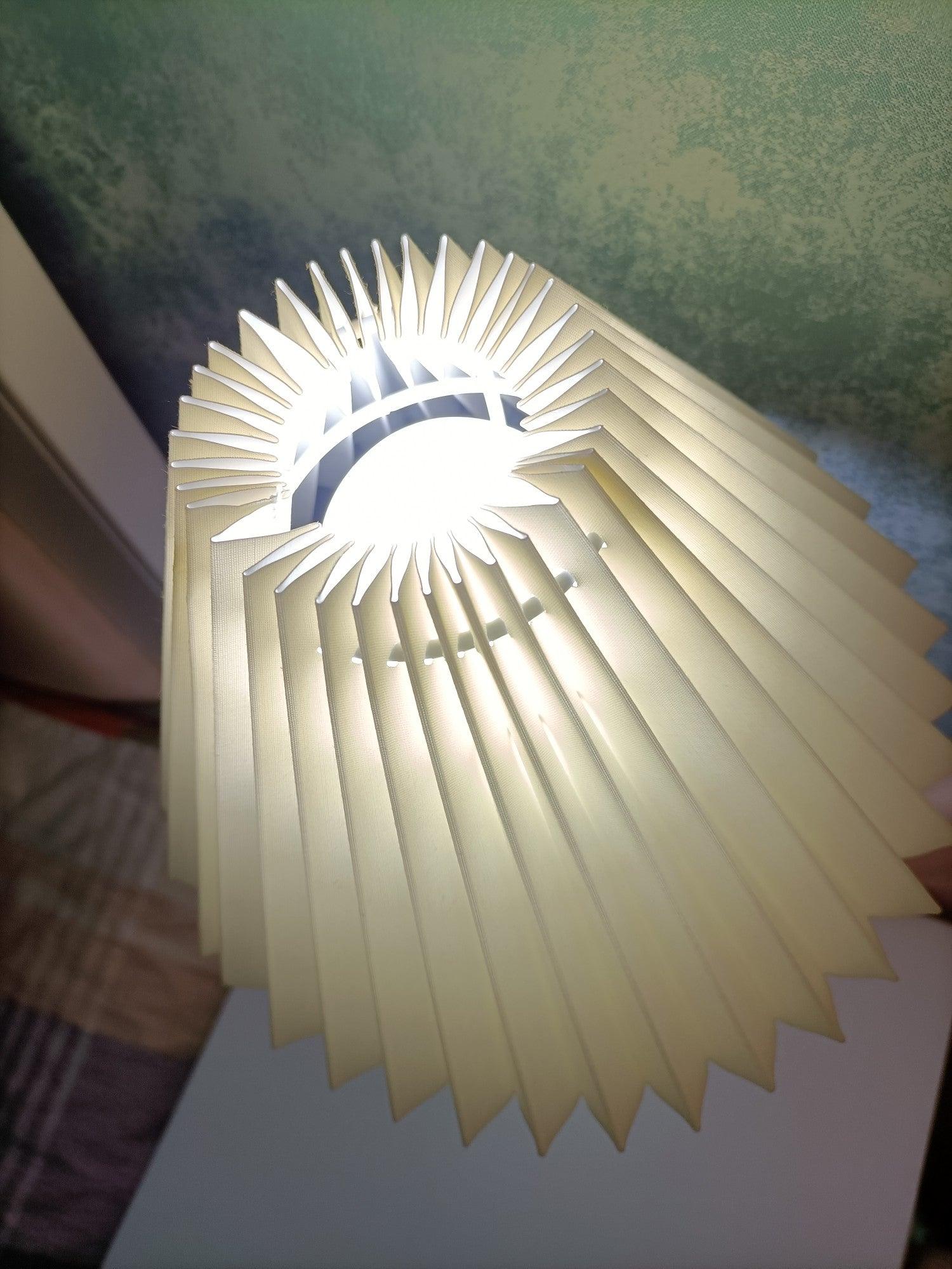 Plug-in Wall Light - Lumpaz