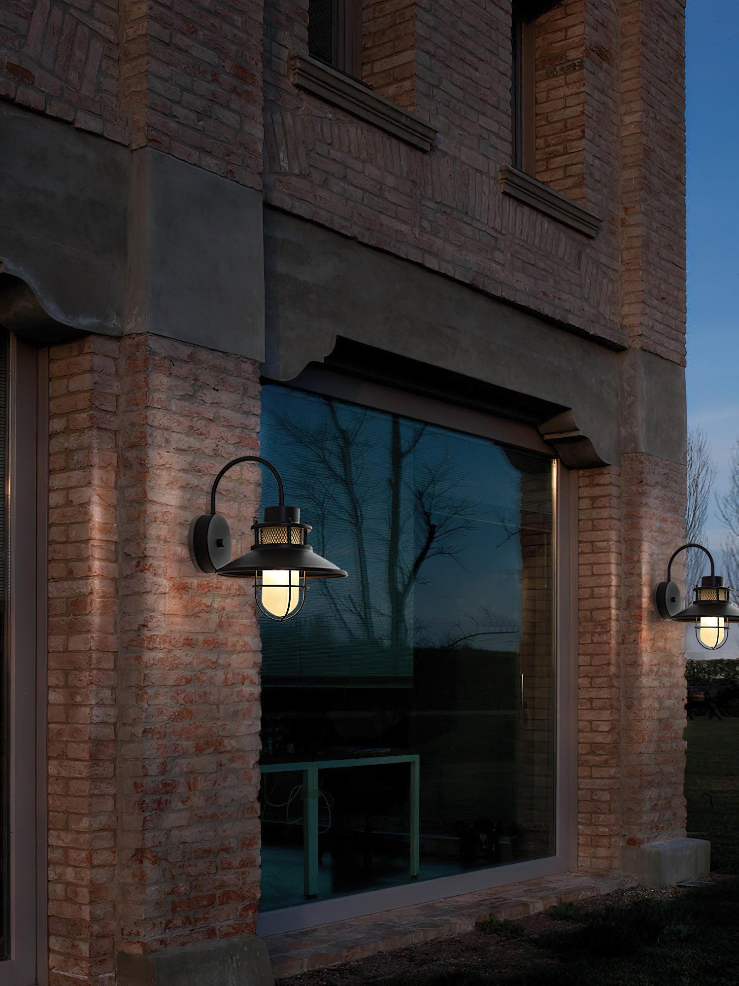 Felix Outdoor Wall Lamp - Lumpaz