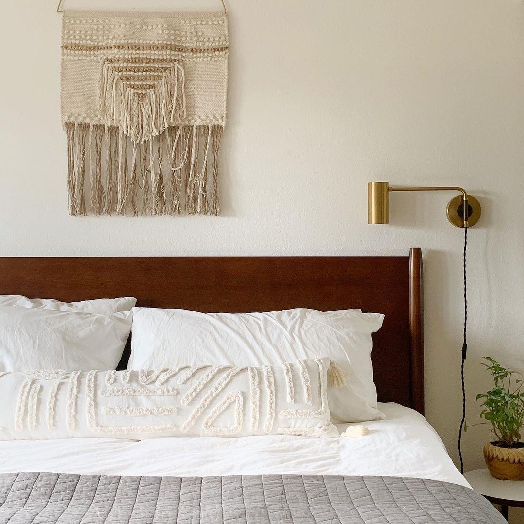 Envoy Swing Sconce - Lumpaz