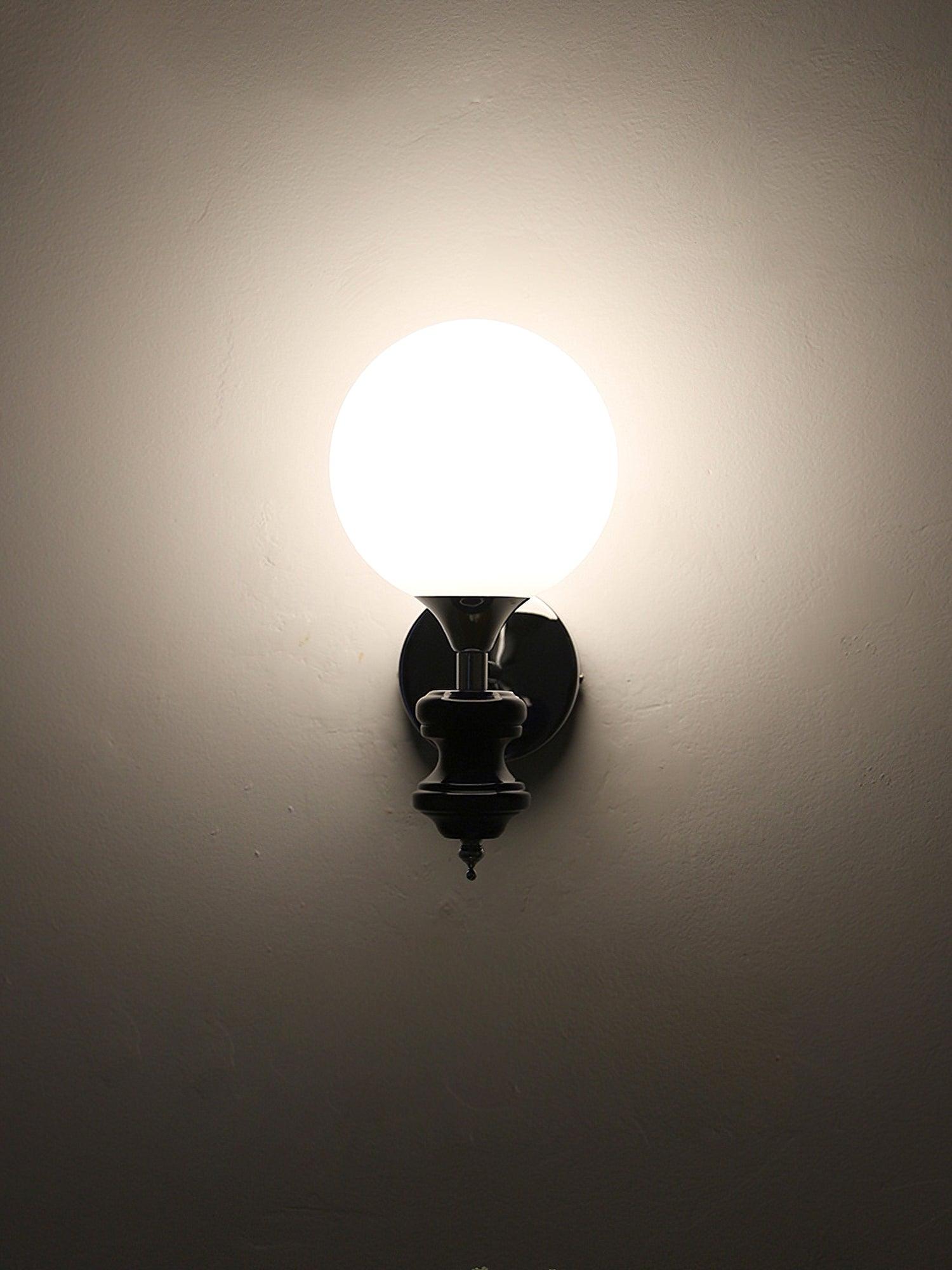 Dalt Wall Light - Lumpaz