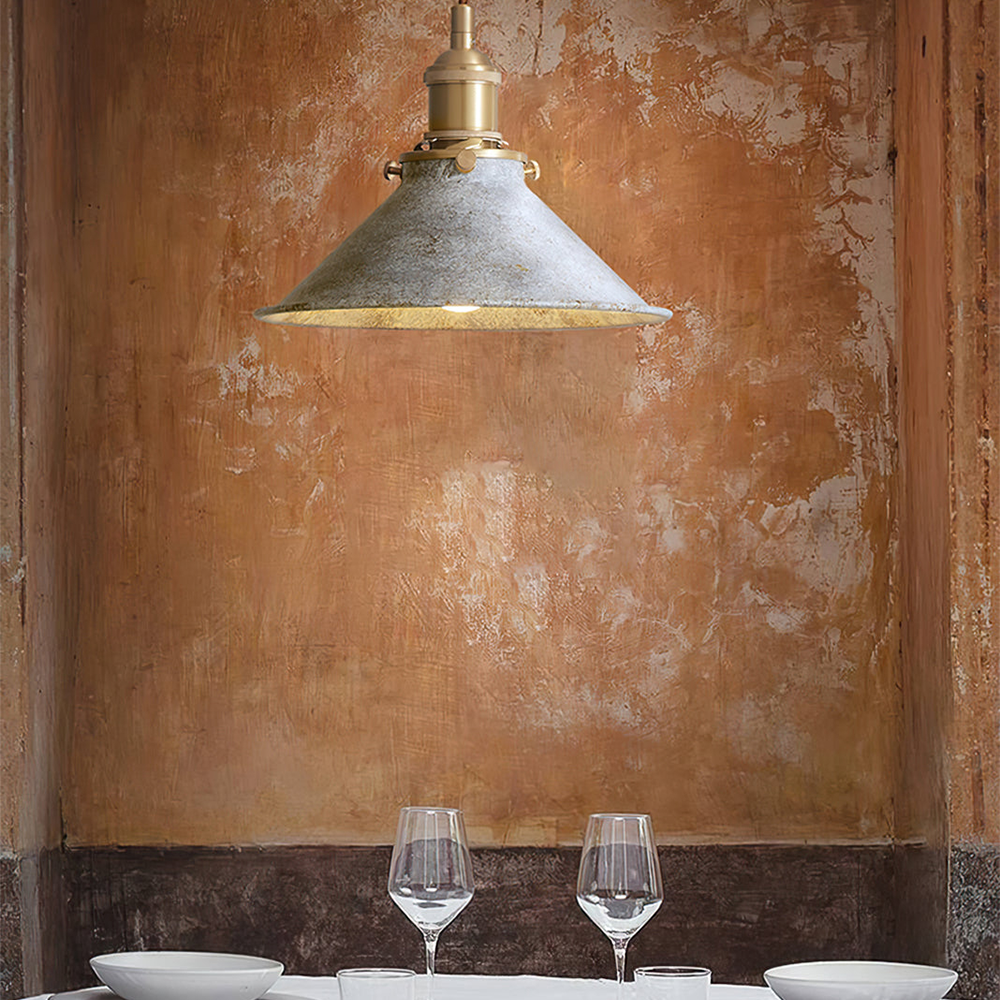 Retro Industrial Metal Fanale Pendant Light - Lumpaz