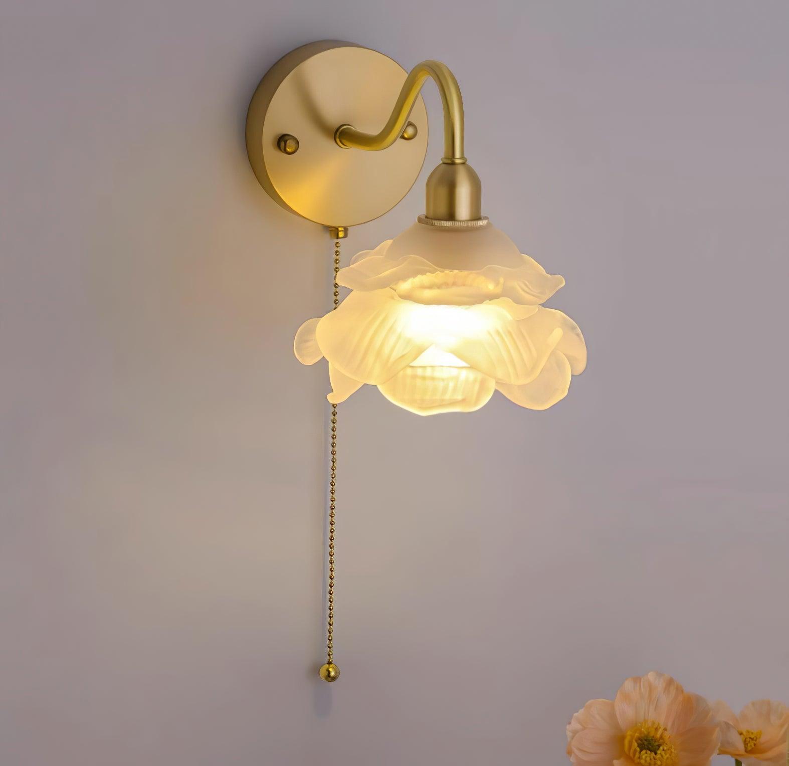Rose Brass Wall Light - Lumpaz