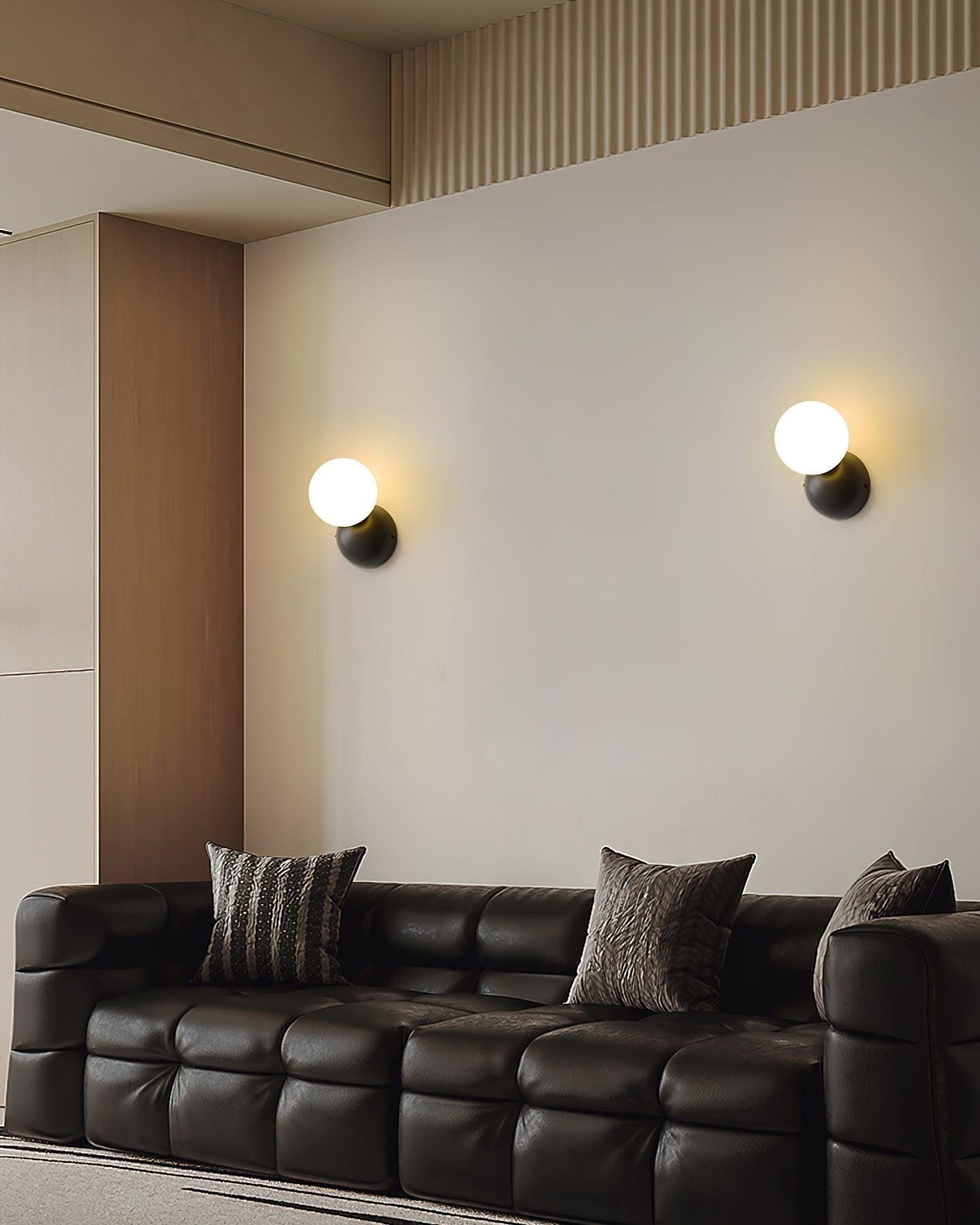 Single Globe Wall Light - Lumpaz