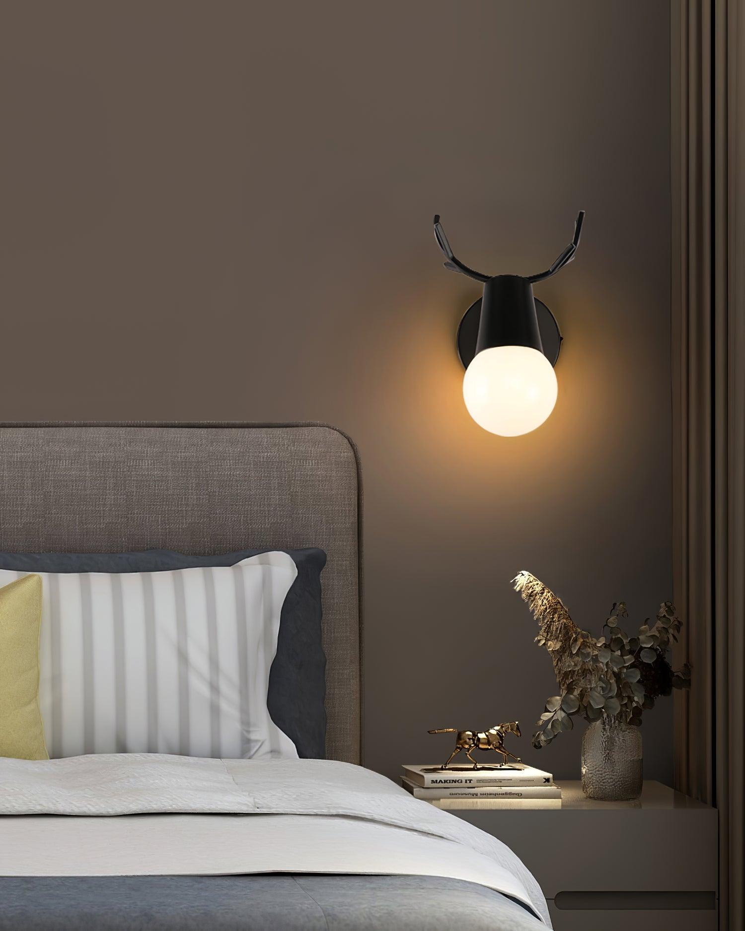 Yeknu Antler Wall Lamp - Lumpaz