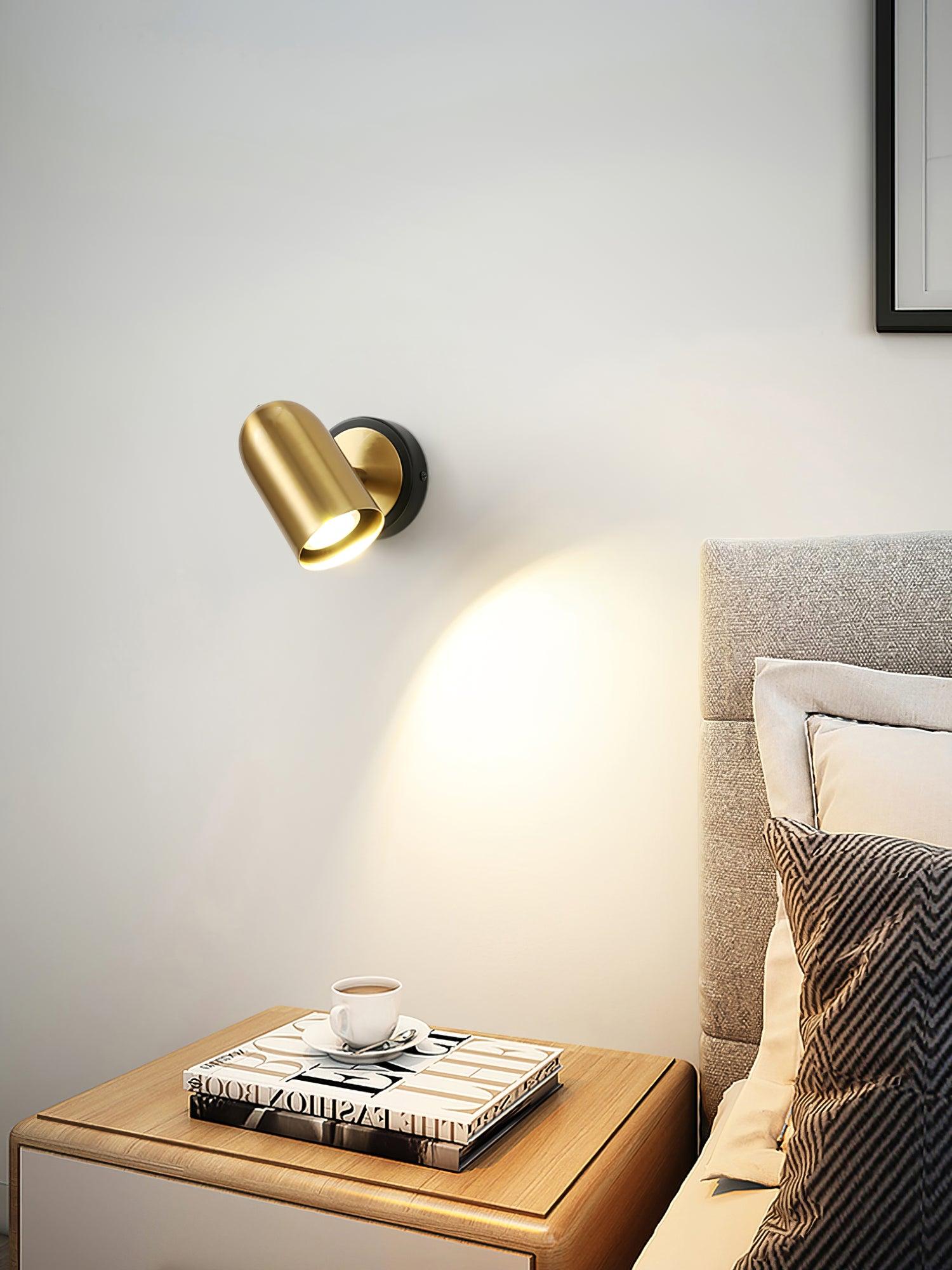 Leonardo Gold Wall Lamp - Lumpaz