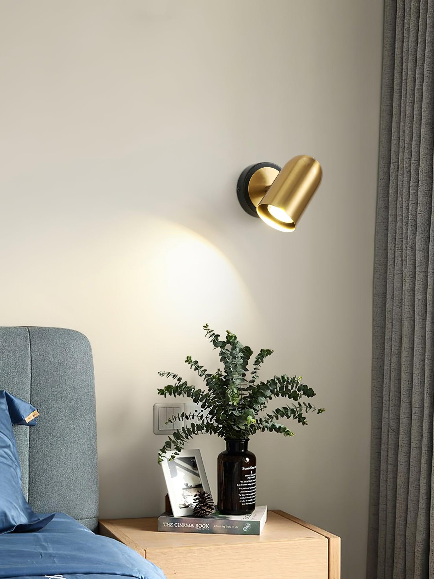 Leonardo Gold Wall Lamp - Lumpaz
