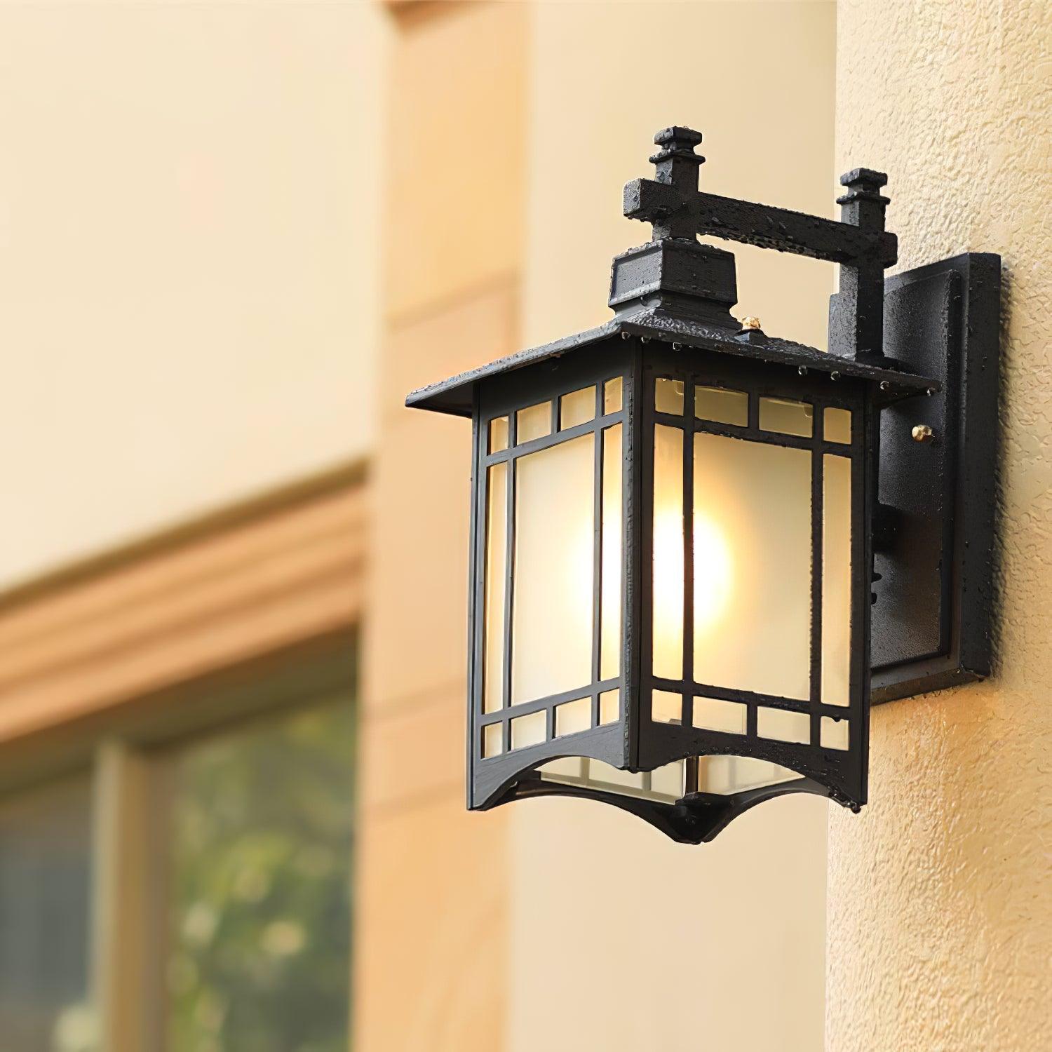 Orm House Wall Light - Lumpaz