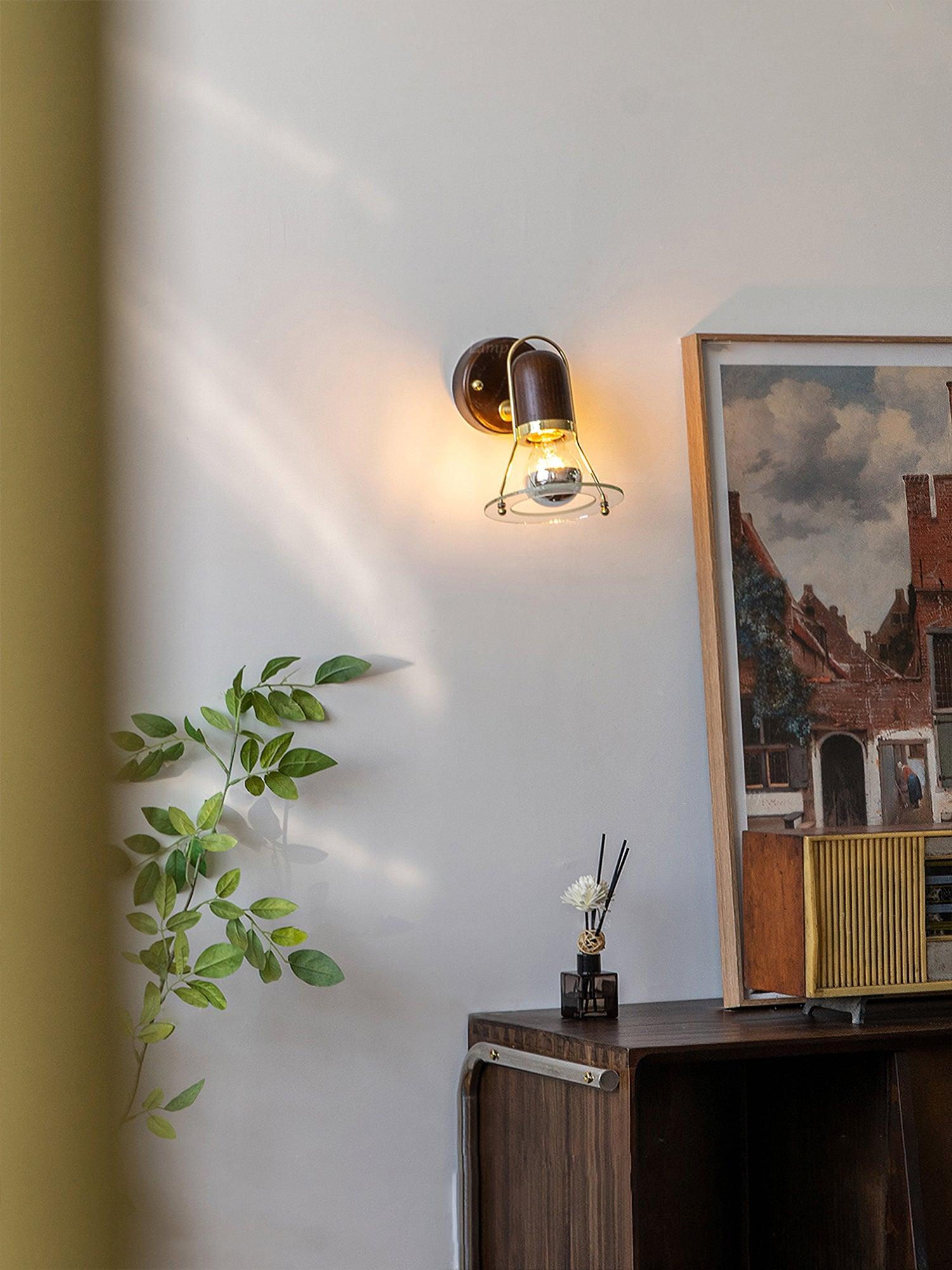 Vaughan Wall Light - Lumpaz