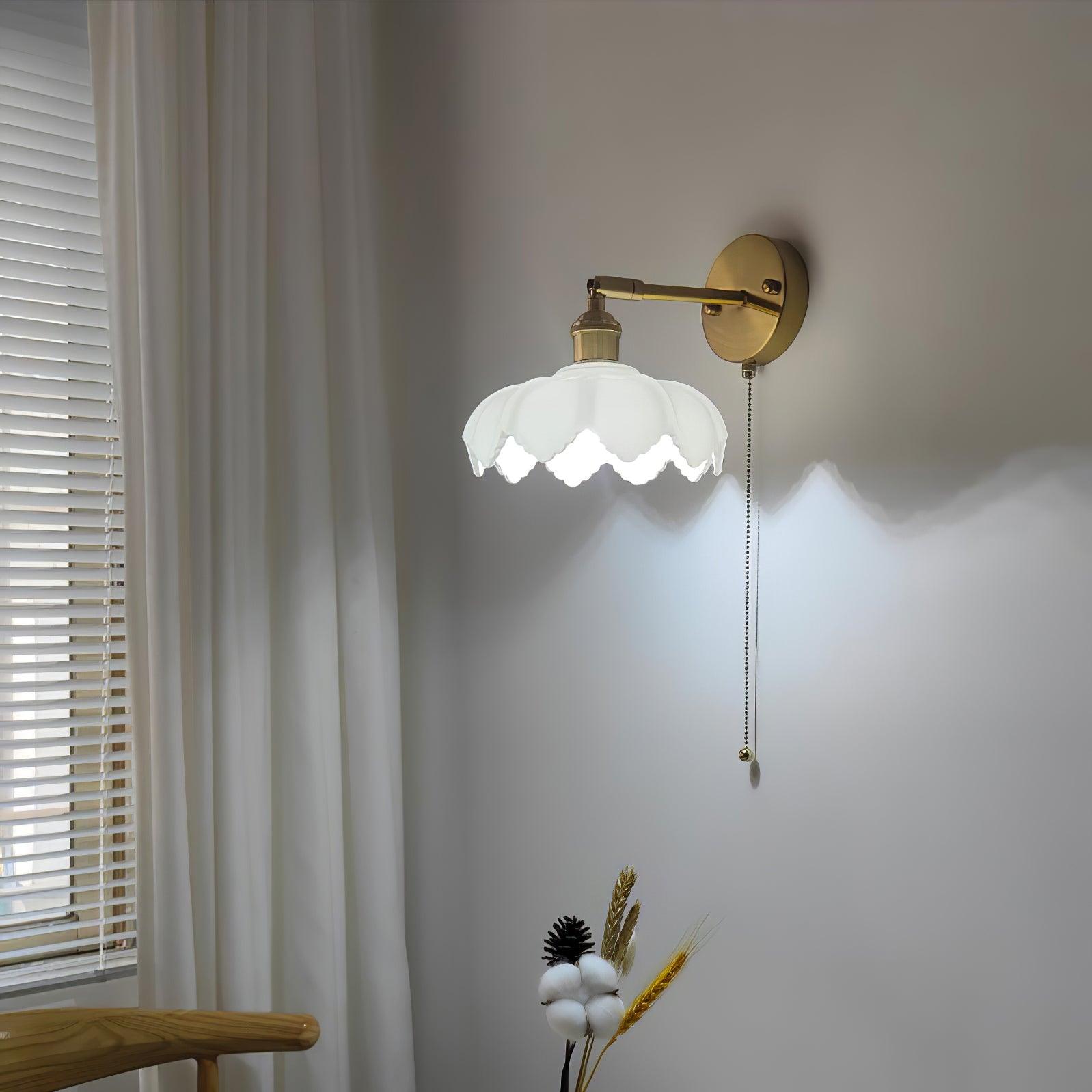 Lotus Rotatable Wall Lamp - Lumpaz