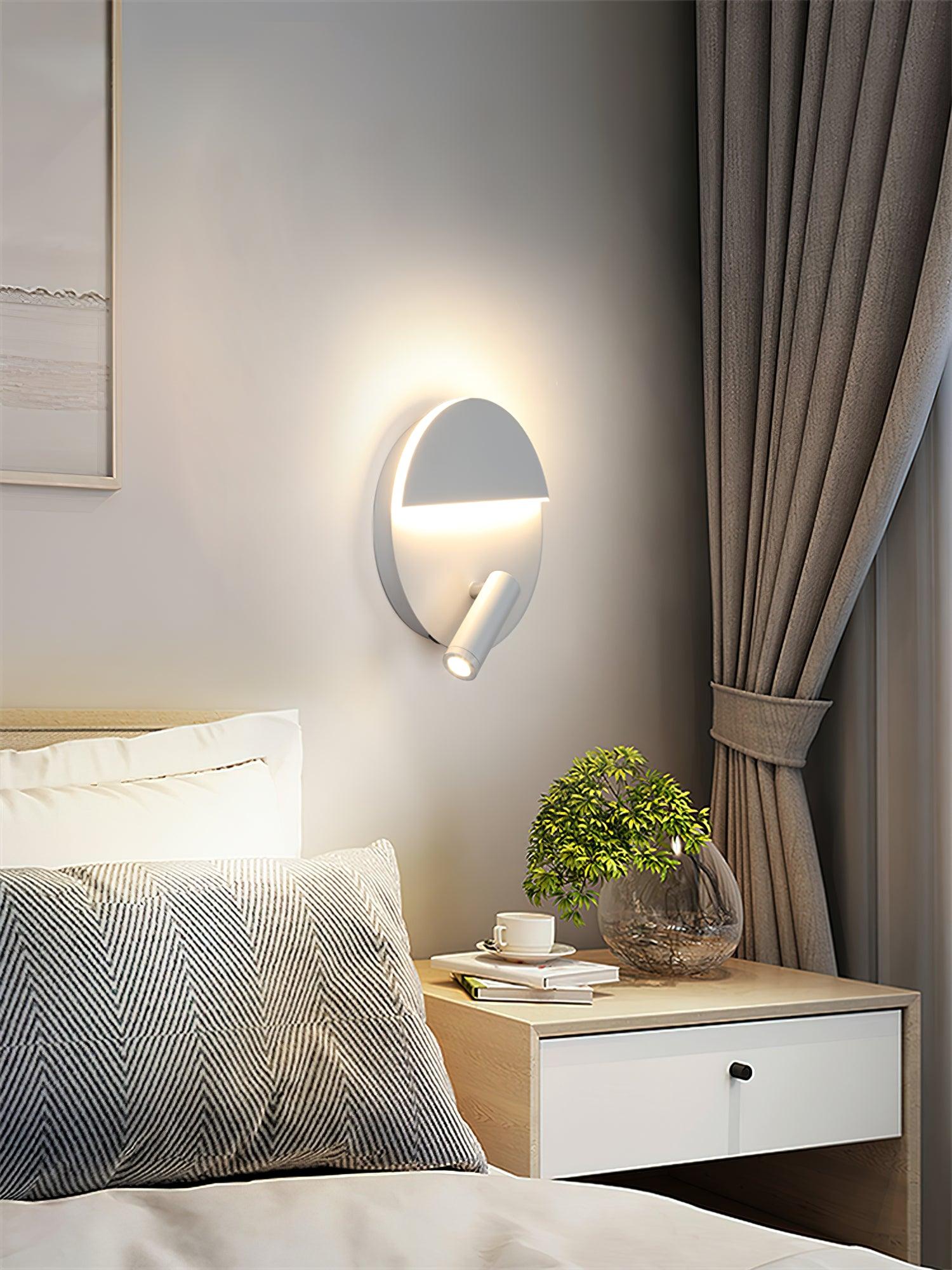 Kneeland Rotatable Wall Lamp - Lumpaz