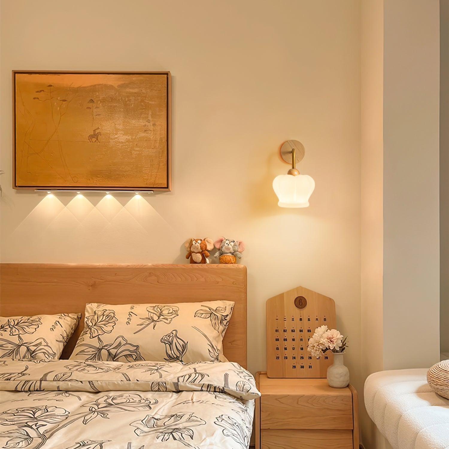 Crown Wall Lamp - Lumpaz